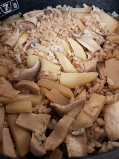 唐揚げ風!?エリンギの炊き込みご飯-レシピのメイン写真