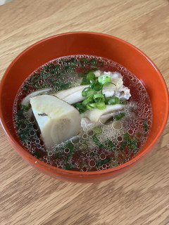 底冷えする日に。生マカと手羽中のスープ-レシピのメイン写真