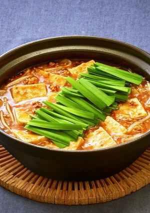 素で簡単に！やみつきの旨さ！ 麻婆豆腐鍋-レシピのメイン写真