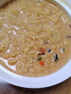 担々麺風辛ラーメン-レシピのメイン写真