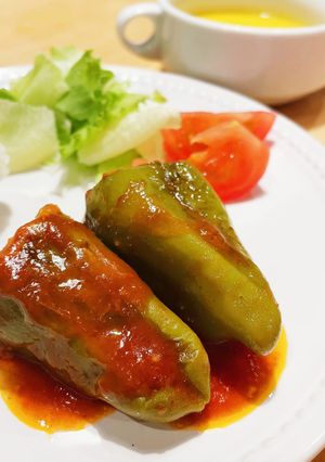 嫌いも克服♡丸ごとピーマンの肉詰め-レシピのメイン写真