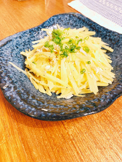 簡単！しらすとじゃがいも炒めました☆-レシピのメイン写真