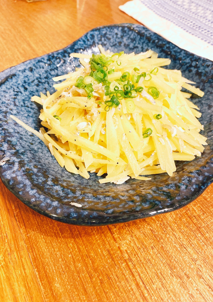 簡単！しらすとじゃがいも炒めました☆-レシピのメイン写真