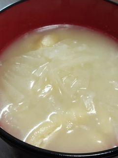 大根の千六本と油揚げのお味噌汁-レシピのメイン写真
