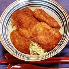 รูปของ 鶏胸肉のさっぱりソースかつ丼