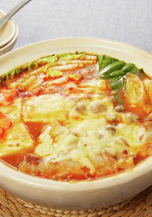素で簡単！麻婆チーズ鍋-レシピのメイン写真
