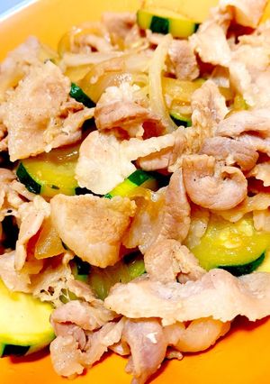 ズッキーニと豚バラのレモン醤油炒め-レシピのメイン写真