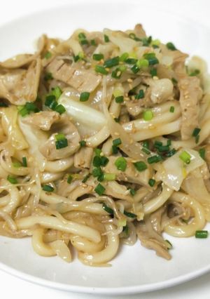 ホルモン焼きうどん-レシピのメイン写真