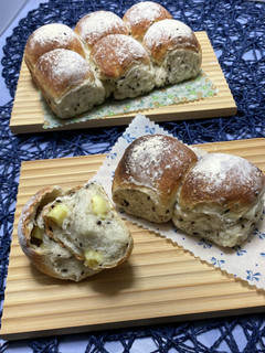 黒ごまチーズの米粉ちぎりパン-レシピのメイン写真