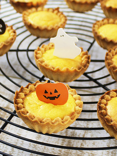 お手軽!ハロウィン★かぼちゃチーズタルト-レシピのメイン写真