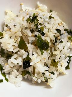 懐かしの味♪わかめご飯-レシピのメイン写真