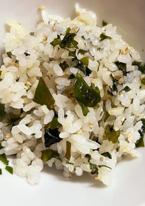 懐かしの味♪わかめご飯-レシピのメイン写真