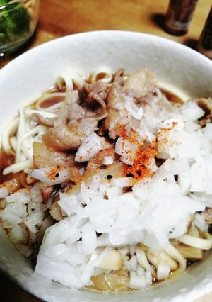 うどん（そば）に玉ねぎみじん切り-レシピのメイン写真