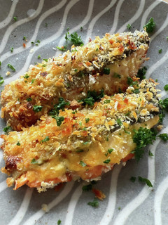 m秋鮭(生鮭)のガーリックマヨパン粉焼き-レシピのメイン写真