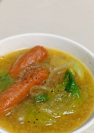 レタスとチーズのオニオンスープ-レシピのメイン写真
