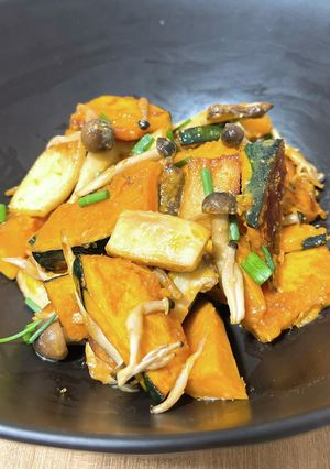 ★焼きカボチャとキノコの味噌マヨ炒め★-レシピのメイン写真