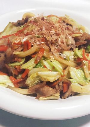 だし香る我が家の簡単焼きうどん☆時短調理-レシピのメイン写真