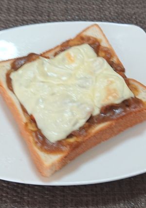 簡単!カレーチーズトースト-レシピのメイン写真