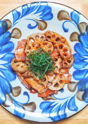 豚ロース肉とレンコンの甘酢炒め-レシピのメイン写真