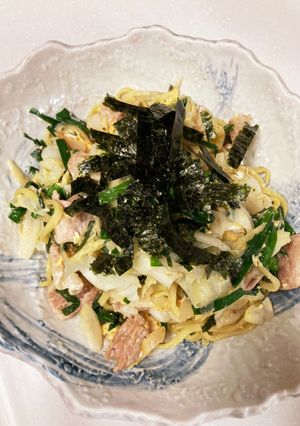ランチにパパッとニラ玉焼きそば〜♪-レシピのメイン写真