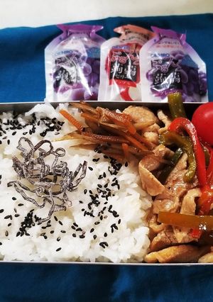 豚肉パプリカ炒め弁当(10.9)-レシピのメイン写真
