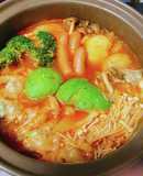 枝豆とチーズのワンタン入りトマト鍋