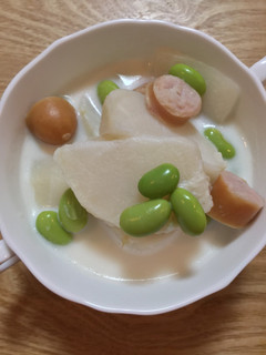 かぶと枝豆とソーセージの牛乳スープ-レシピのメイン写真
