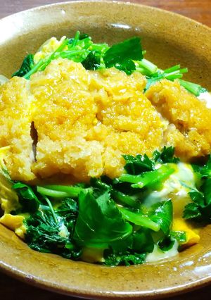 三つ葉一杯ハーフカツ丼 発酵玉葱で時短-レシピのメイン写真