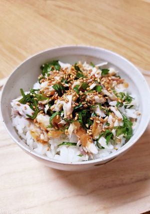 ごはんにのせて♪焼きさばの梅しそ和え-レシピのメイン写真