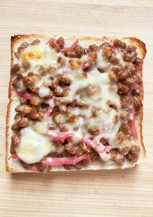 紅しょうが入り納豆マヨトースト-レシピのメイン写真