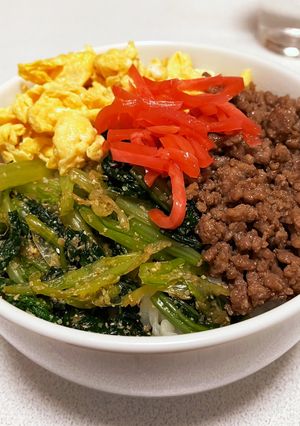 4色そぼろ丼-レシピのメイン写真