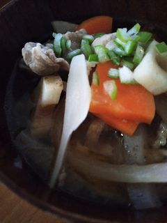 具だくさん豚汁。炒めなし!-レシピのメイン写真