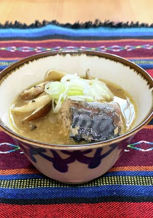 サバの水煮とキノコのお味噌汁-レシピのメイン写真