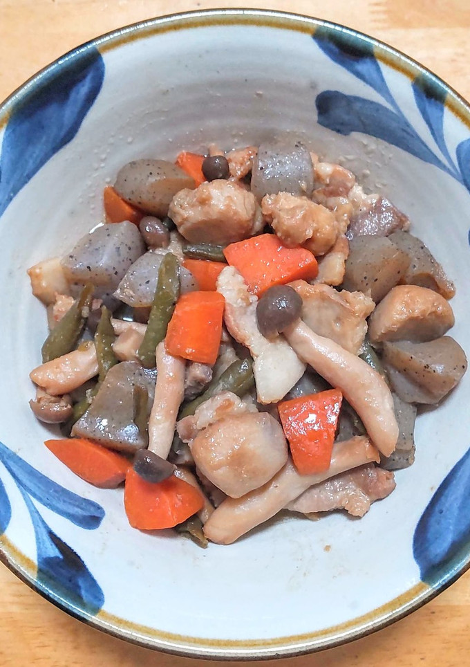 焼肉用の豚バラ肉と冷凍の里芋で照り煮-レシピのメイン写真