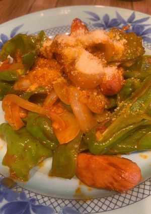 ソーセージと野菜のスリラチャ辛味ソテー-レシピのメイン写真