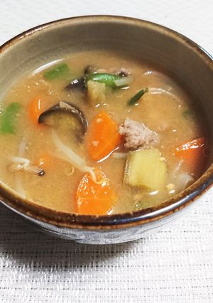 茄子を入れて、豚汁-レシピのメイン写真