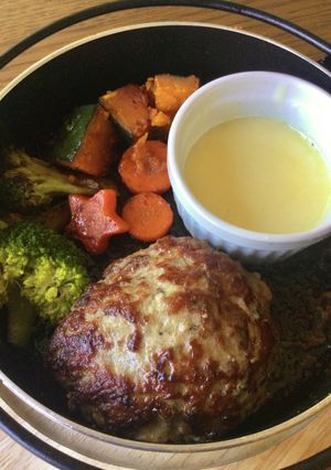 すき焼き鍋で☆チーズフォンデュハンバーグ-レシピのメイン写真