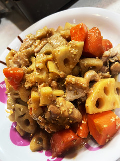 鶏肉とにんじんのごま味噌煮-レシピのメイン写真