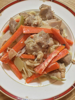 鶏もも肉とにんじんのクリームパスタ-レシピのメイン写真