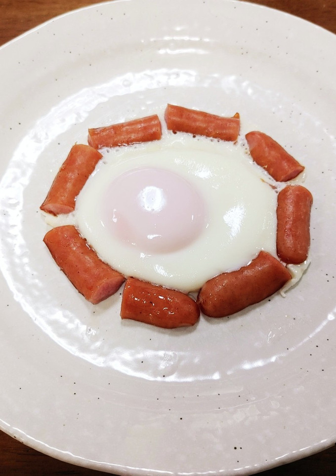 目玉焼きソーセージ-レシピのメイン写真