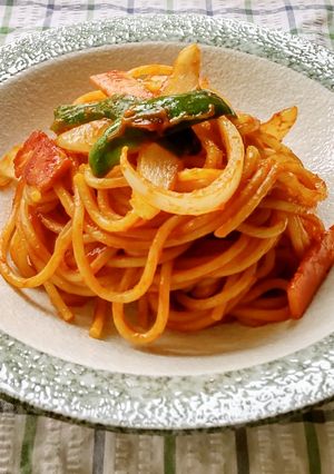 土曜日のお昼に!ナポリタン♪-レシピのメイン写真