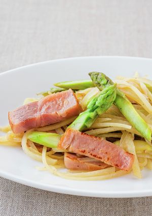 アスパラとベーコンの黒酢炒め-レシピのメイン写真