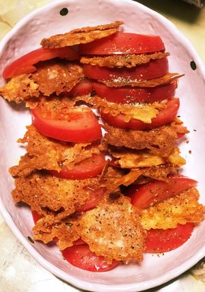 パリパリ焼きチーズのトマトバジル-レシピのメイン写真