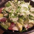マグロとアボカドのシーザーサラダ