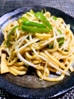 ニンニク醤油&生姜で焼きうどん-レシピのメイン写真