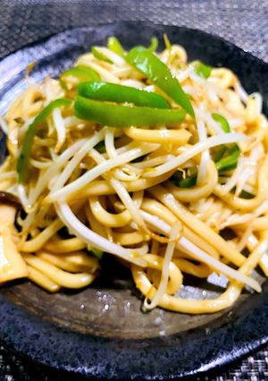 ニンニク醤油&生姜で焼きうどん-レシピのメイン写真