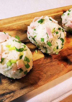大人の葱ベーコンおむすび(おにぎり)-レシピのメイン写真