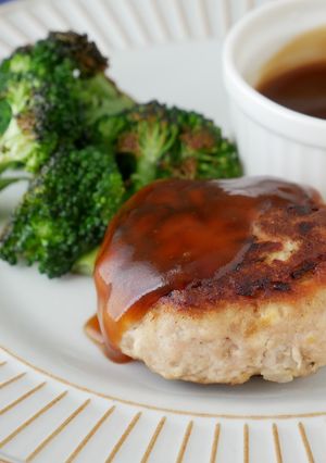シンプル豆腐ハンバーグ～米粉で照焼ソース-レシピのメイン写真