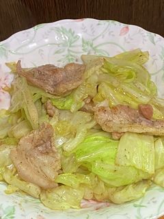 超シンプル・豚バラ肉とキャベツの炒めもの-レシピのメイン写真
