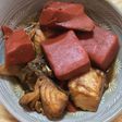 ぶりと赤こんにゃくの赤だし味噌煮